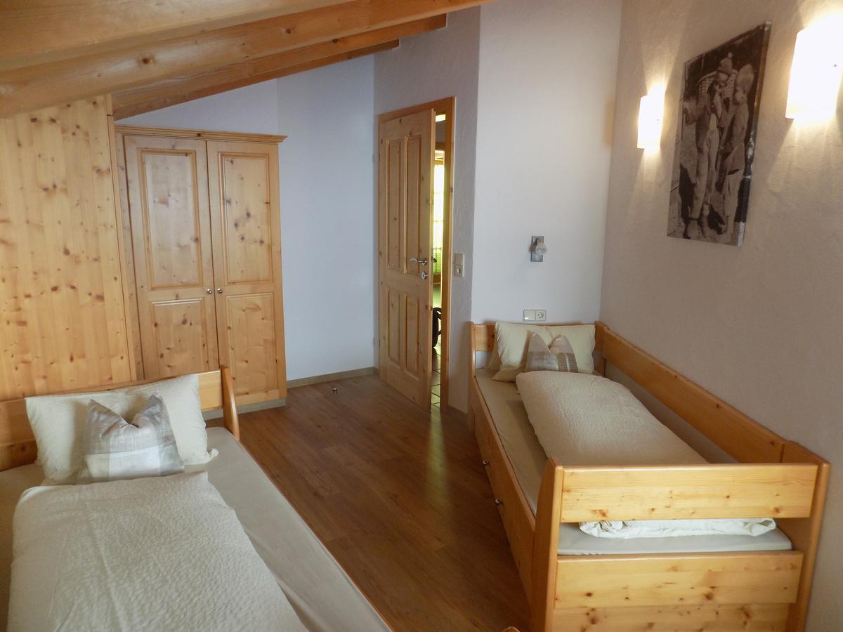 Appartements Obergollerhof Assling エクステリア 写真